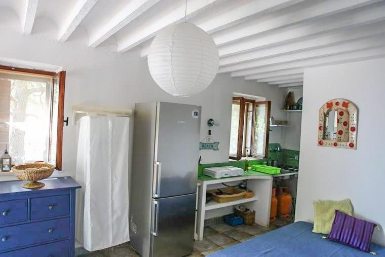 A Small Stone House By The Sea, In A Wineyard Nerezisca Extérieur photo
